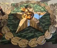 Звезда вечного огня - лавровый венок на заказ в Буе