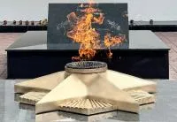 Звезда литьевая латунь (518249) сертификат комплект горелка ГВД 379 10 89 00 ПС - вечный огонь ø 1100 мм. монолит литье  в Буе